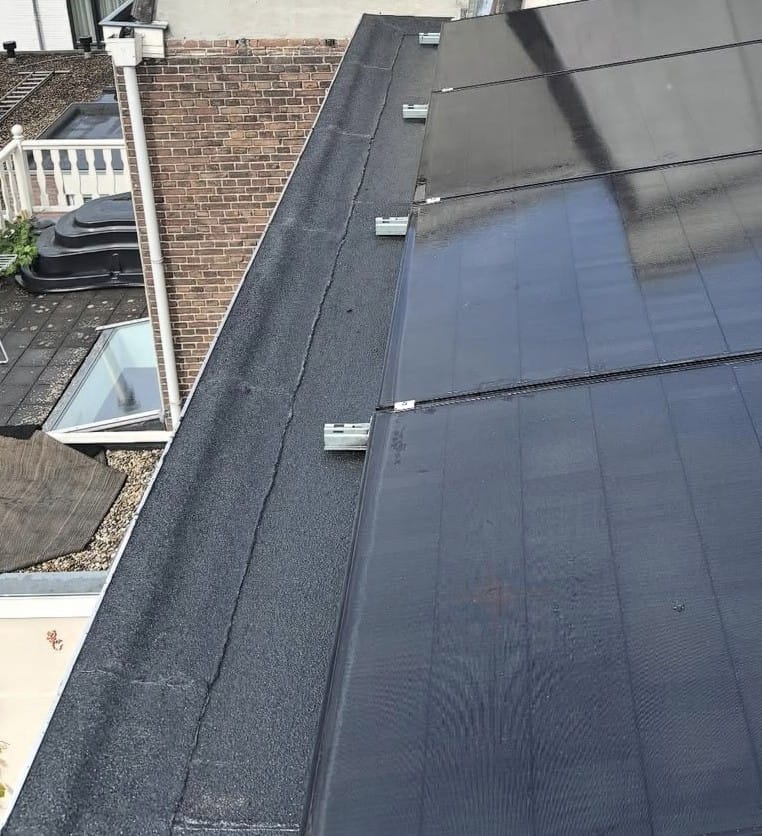 IMG-20260224-WA0077 Dak laten plaatsen bestaande zonnepanelen